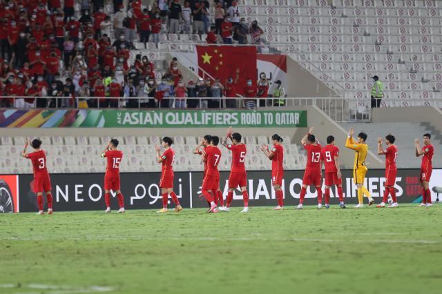 开云官方网站-国足低调回国继续在苏州隔离 将拟定备战计划